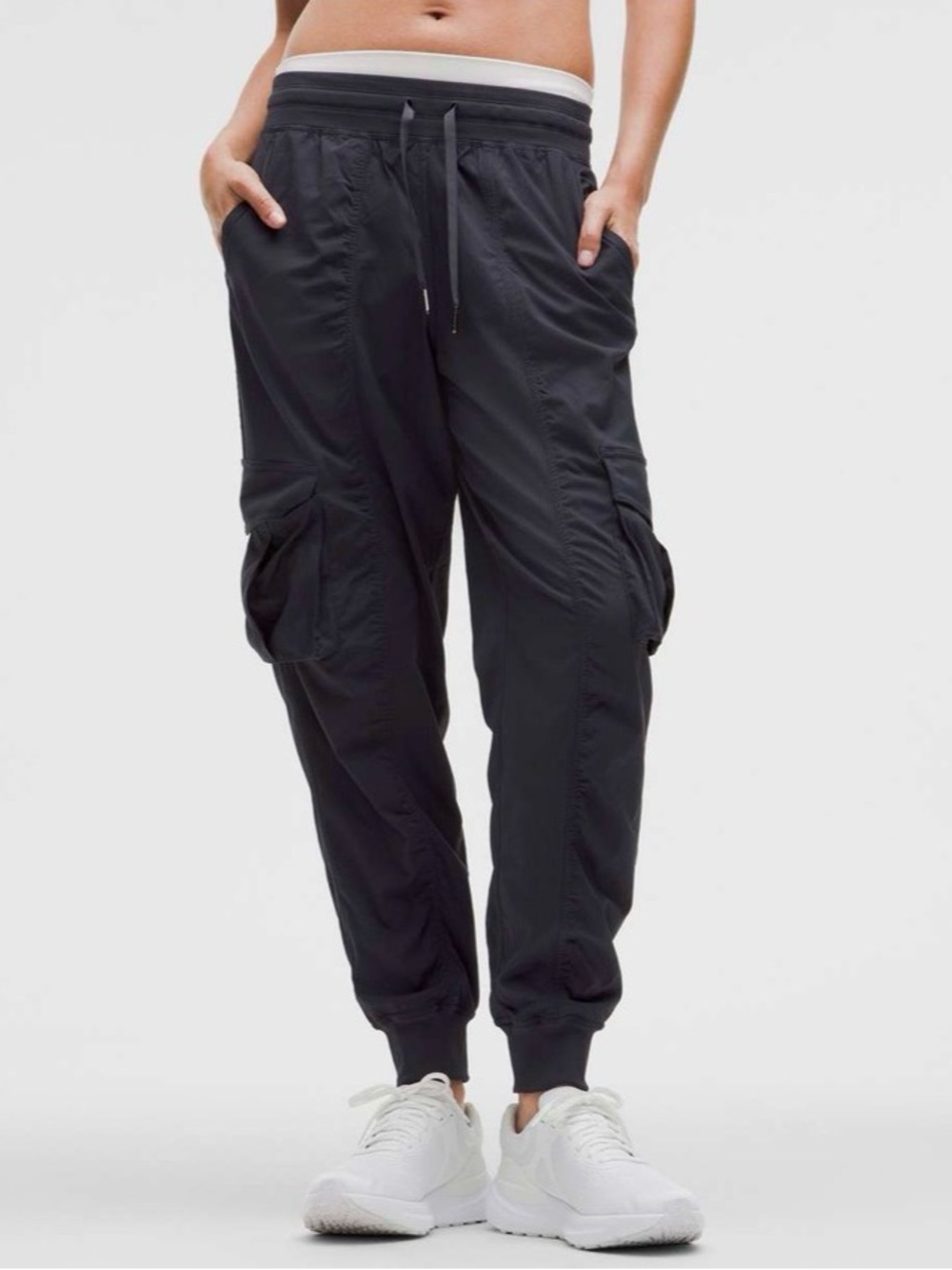 Lululemon Dance Studio Relaxed-Fit
Mid-Rise Cargo Jogger pants black medium